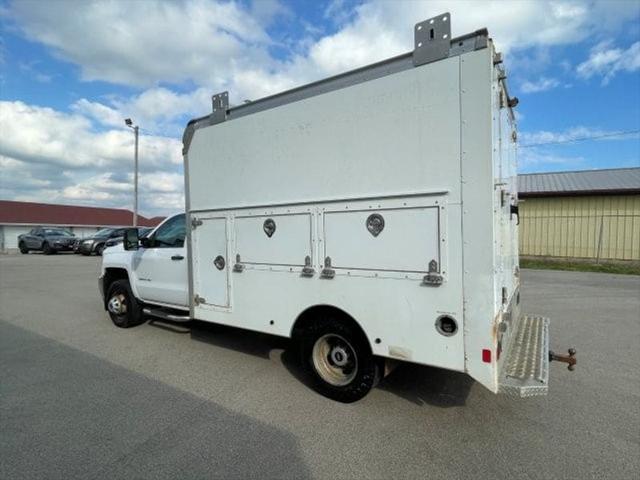 2015 Chevrolet Silverado 3500HD Chassis WT