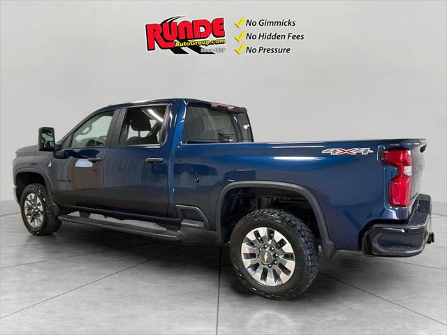 2022 Chevrolet Silverado 2500HD 4WD Crew Cab Standard Bed Custom