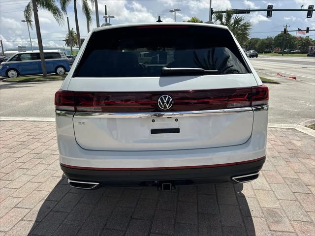 2026 Volkswagen Atlas SE with Technology