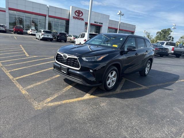 2024 Toyota Highlander LE
