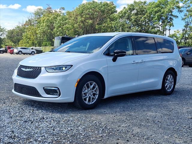 2024 Chrysler Pacifica Touring L 2024 Chrysler Pacifica Touring L