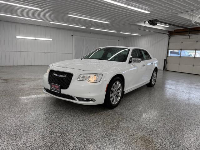 2017 Chrysler 300C AWD