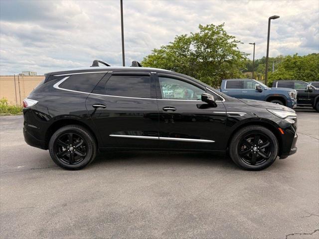 2024 Buick Enclave Essence AWD