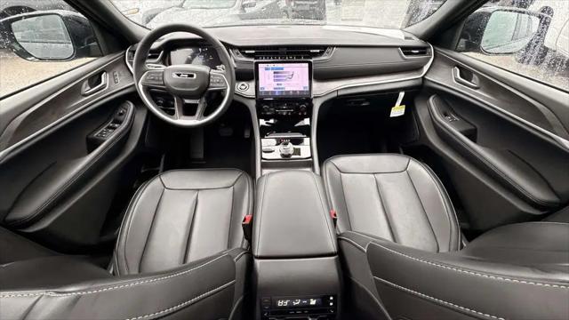 2025 Jeep Grand Cherokee L Limited 4x4