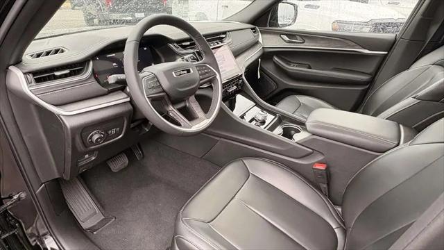 2025 Jeep Grand Cherokee L Limited 4x4
