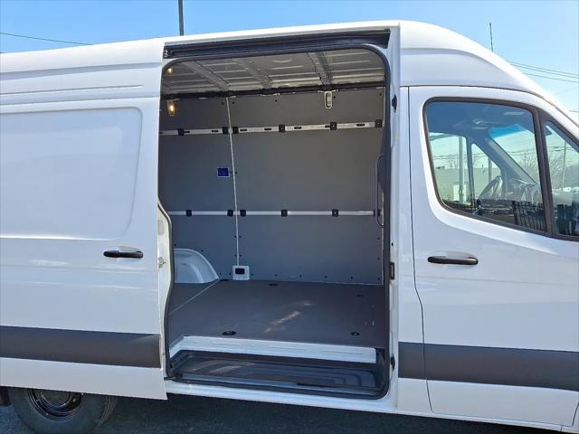 2025 Mercedes-Benz Sprinter 2500 Standard Roof 4-Cyl Diesel