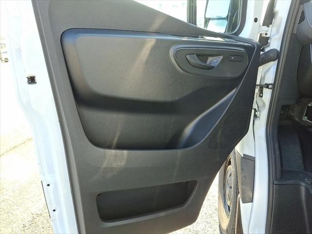 2025 Mercedes-Benz Sprinter 2500 Standard Roof 4-Cyl Diesel