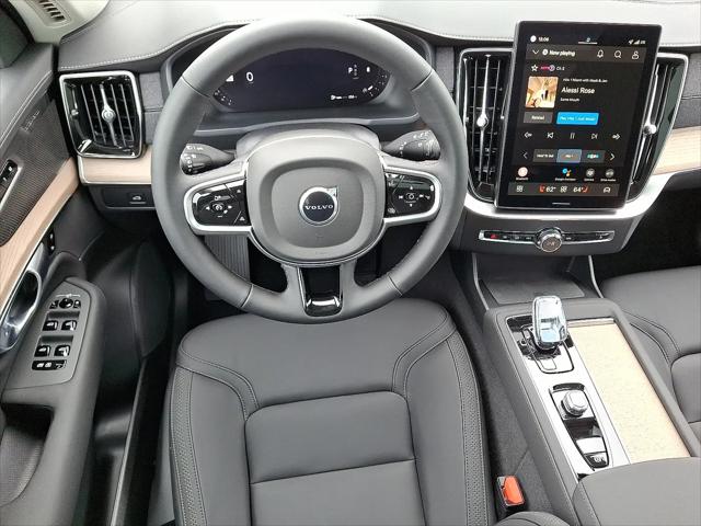2026 Volvo XC90 Plus, B6 AWD Gas (mild hybrid), Gasoline, Bright, 7 Seats
