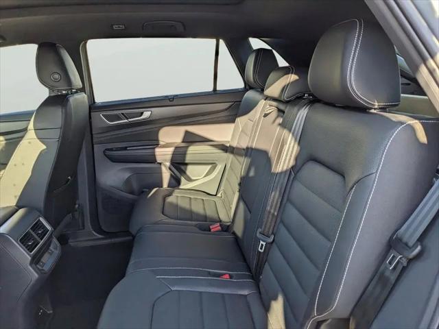 2026 Volkswagen Atlas Cross Sport SEL R-Line Black