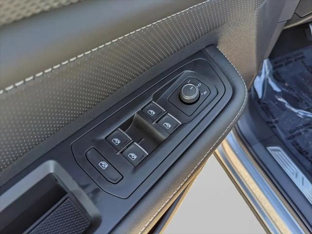 2026 Volkswagen Atlas Cross Sport SEL R-Line Black