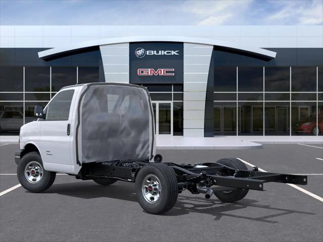 2025 GMC Savana Cutaway Work Van