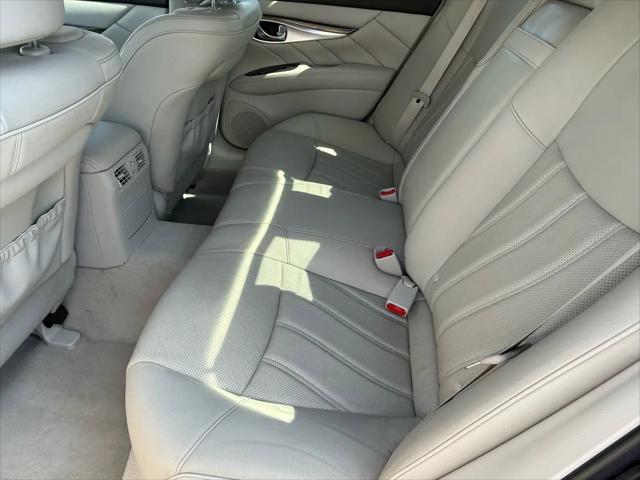 2013 INFINITI M35h M35H