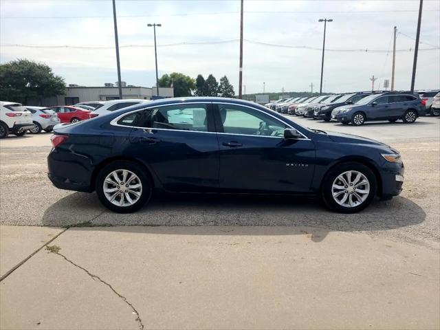 2022 Chevrolet Malibu FWD LT