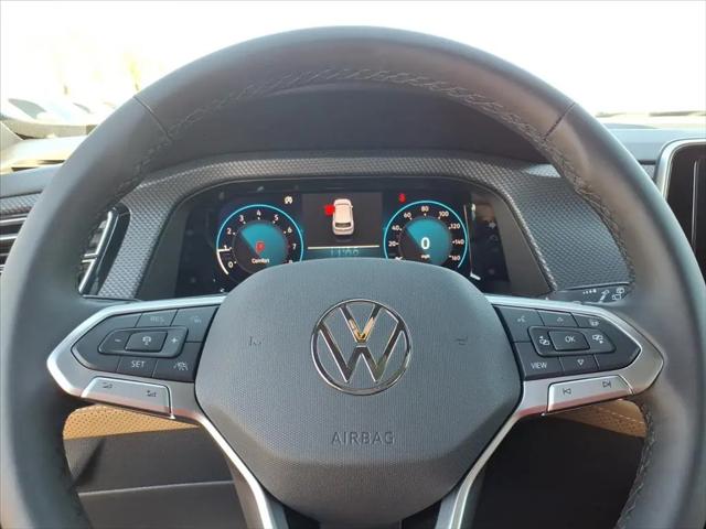 2026 Volkswagen Atlas Cross Sport SEL R-Line Black