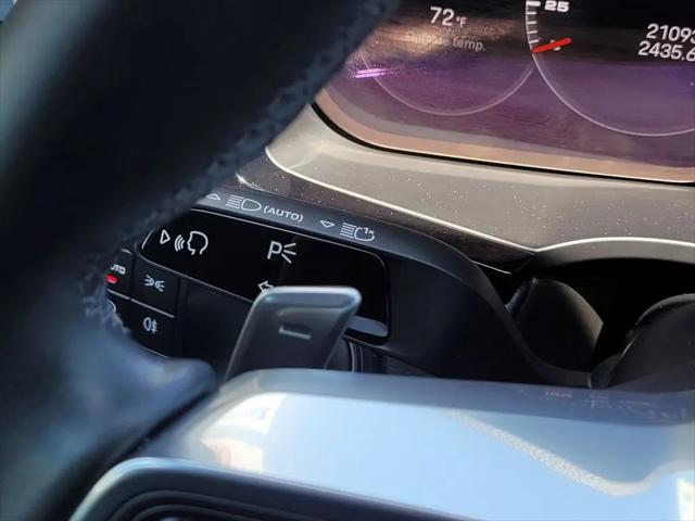 2022 Porsche Cayenne Standard