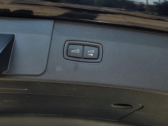 2022 Porsche Cayenne Standard