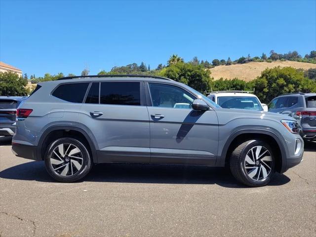 2026 Volkswagen Atlas SE with Technology