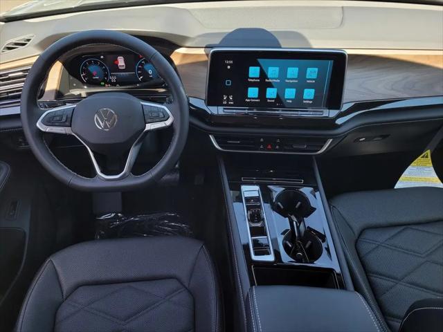 2026 Volkswagen Atlas SE with Technology