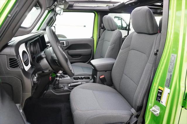 2025 Jeep Wrangler 4-Door Willys 4x4