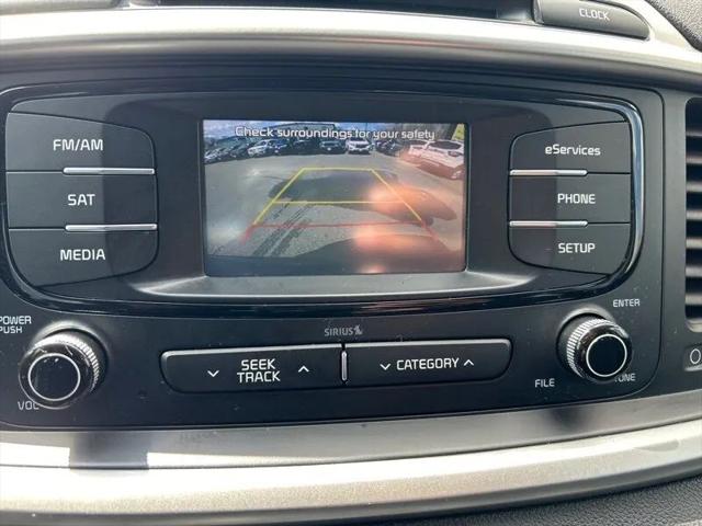 2016 Kia Sorento 3.3L LX