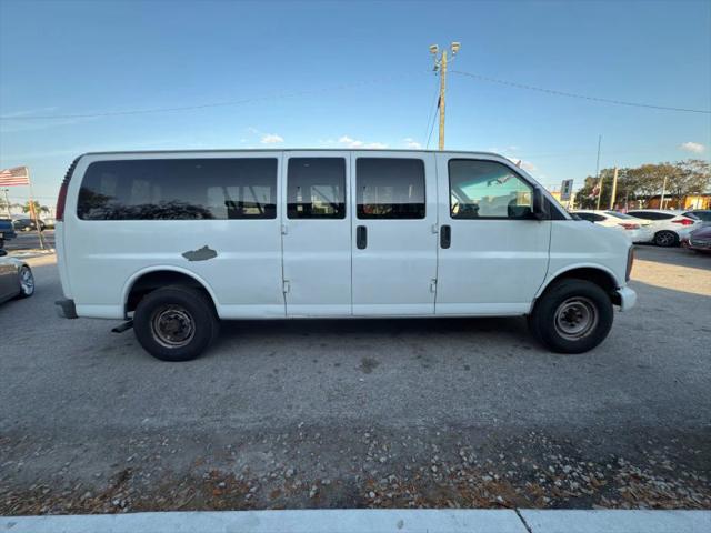 2002 Chevrolet Express Base