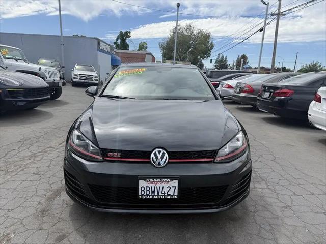 2017 Volkswagen Golf GTI SE 4-Door