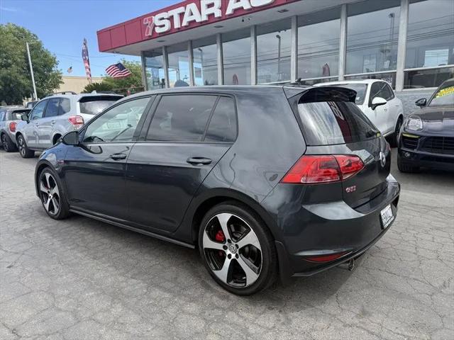 2017 Volkswagen Golf GTI SE 4-Door