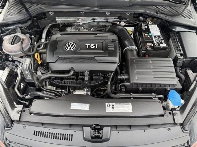 2017 Volkswagen Golf GTI SE 4-Door