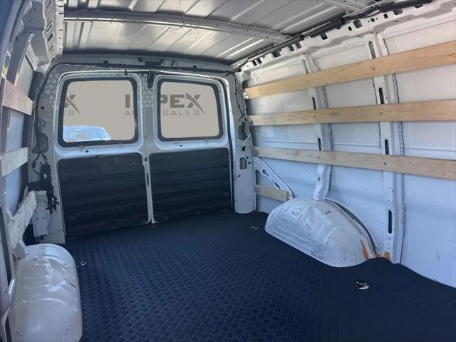 2023 GMC Savana Cargo RWD 2500 Regular Wheelbase Work Van