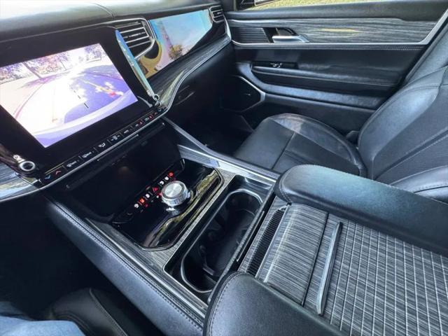 2022 Jeep Wagoneer Series III 4x2
