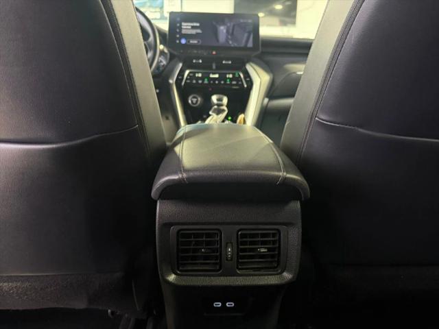 2023 Toyota Venza XLE