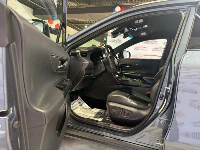 2023 Toyota Venza XLE