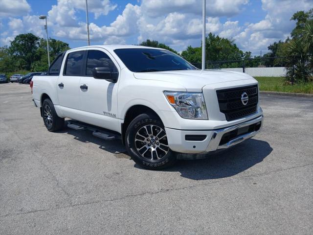 2022 Nissan Titan Crew Cab SV 4x2