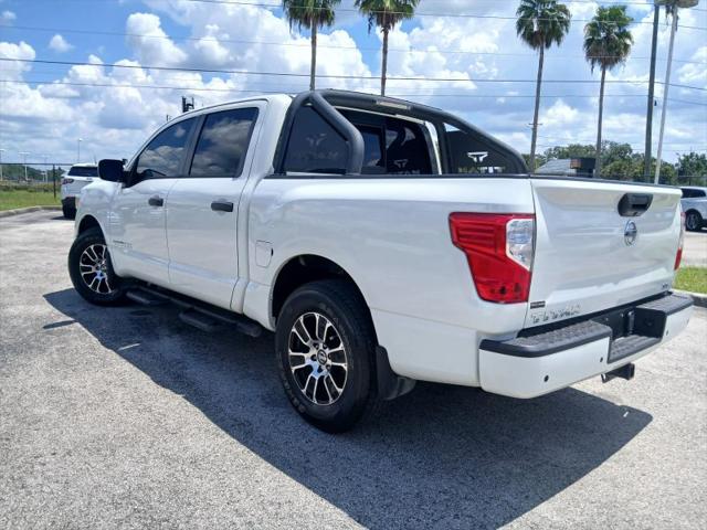 2022 Nissan Titan Crew Cab SV 4x2
