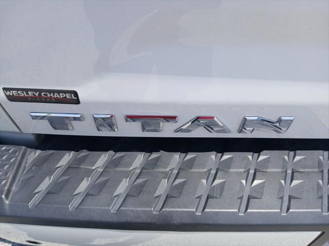 2022 Nissan Titan Crew Cab SV 4x2