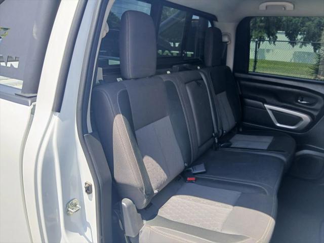 2022 Nissan Titan Crew Cab SV 4x2