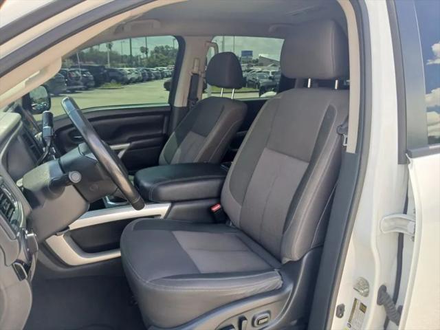 2022 Nissan Titan Crew Cab SV 4x2