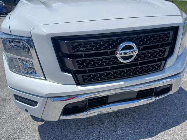 2022 Nissan Titan Crew Cab SV 4x2