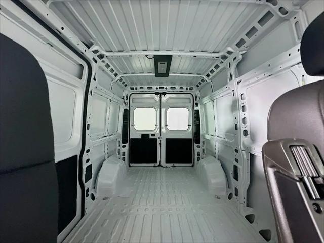 2026 Ram ProMaster 2500 Cargo Van Tradesman High Roof 136" WB w/Pass Seat