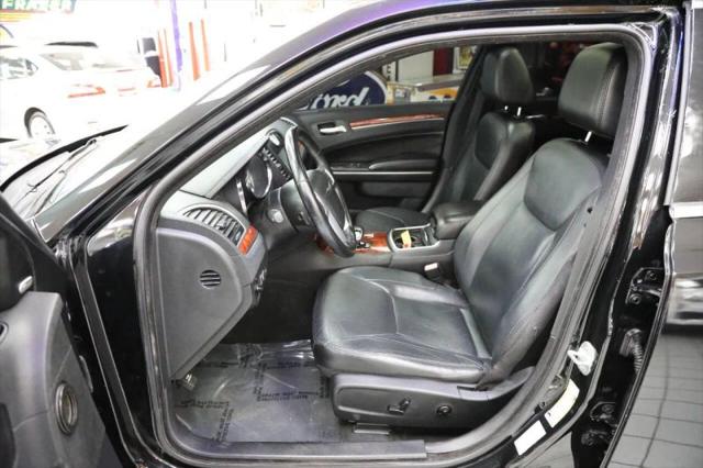 2012 Chrysler 300 Limited