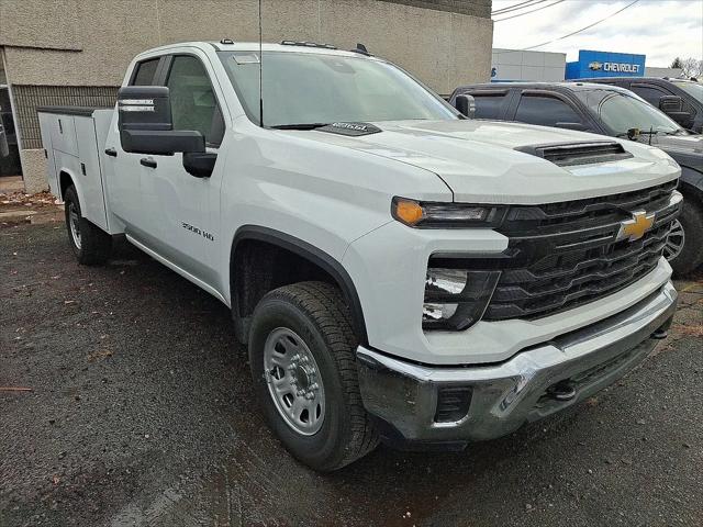 2025 Chevrolet Silverado 3500HD 4WD Double Cab Long Bed Work Truck