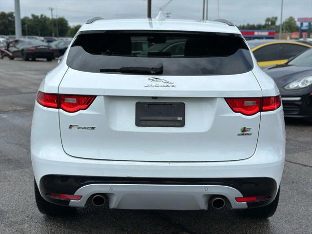 2019 Jaguar F-PACE S