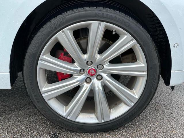 2019 Jaguar F-PACE S