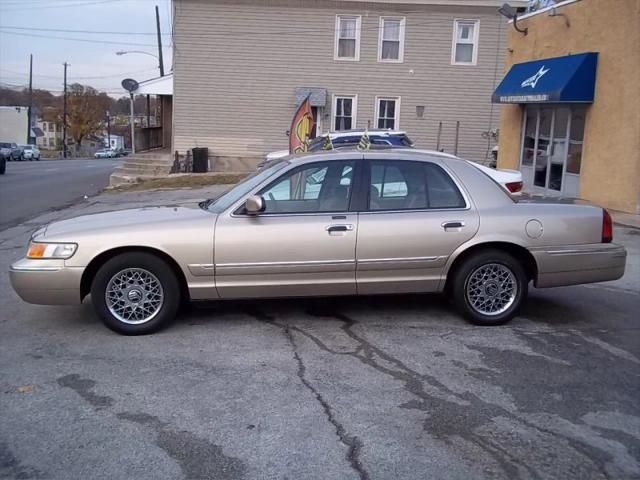2000 Mercury Grand Marquis GS