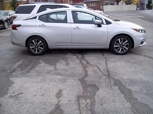 2021 Nissan Versa SV Xtronic CVT