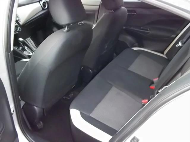2021 Nissan Versa SV Xtronic CVT