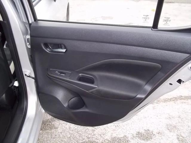 2021 Nissan Versa SV Xtronic CVT