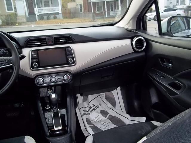 2021 Nissan Versa SV Xtronic CVT