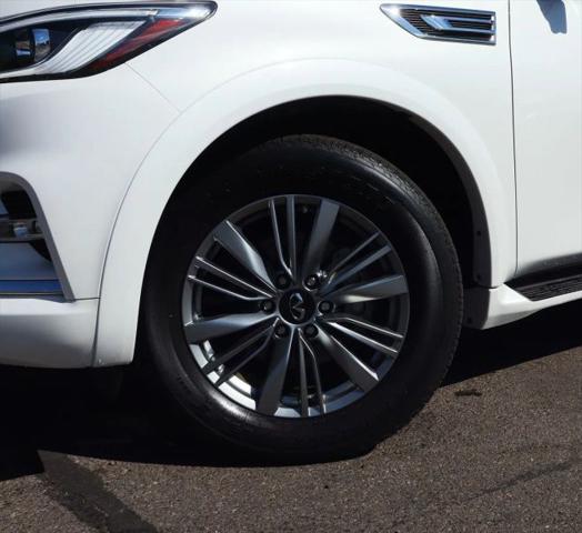 2022 INFINITI QX80 LUXE