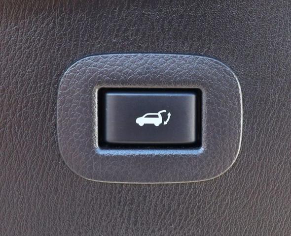 2022 INFINITI QX80 LUXE